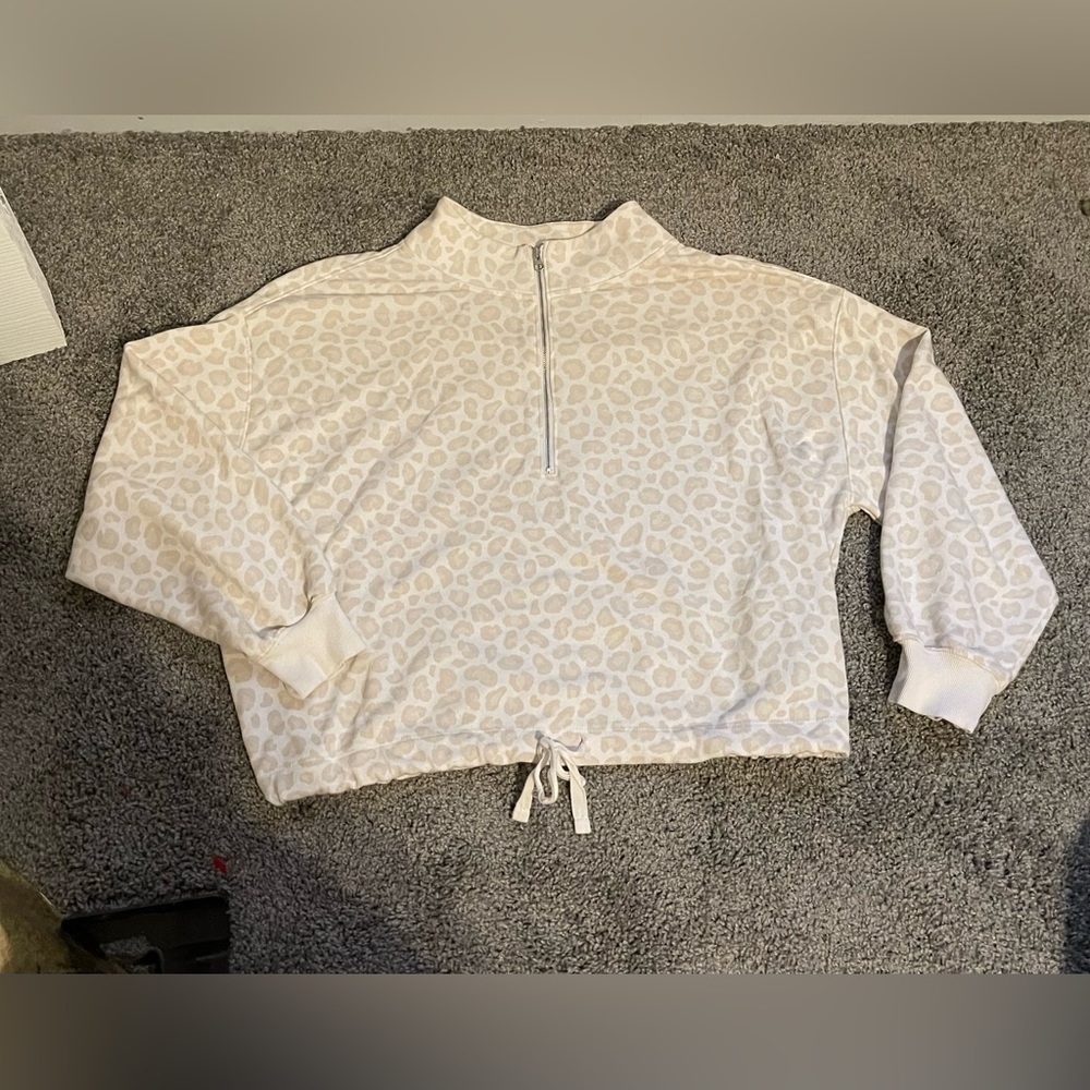 Old Navy womens 1/4 Zip leopard print pullover sweater sweatshirt sz Large